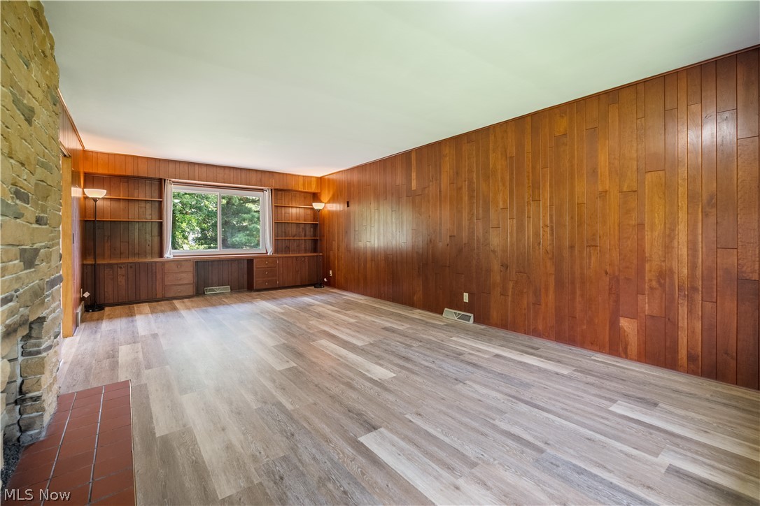 331 Mark Drive Tallmadge OH 44278