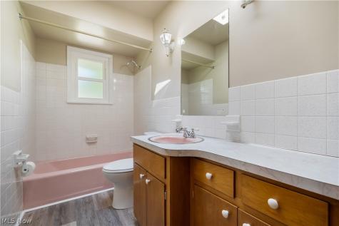 331 Mark Drive Tallmadge OH 44278