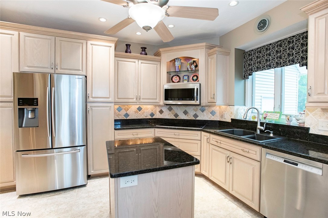 1783 Hawksledge Court Hinckley OH 44233