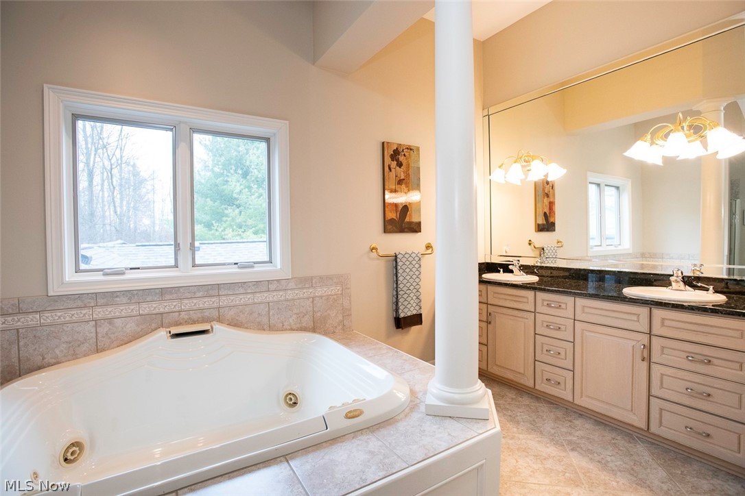 1783 Hawksledge Court Hinckley OH 44233
