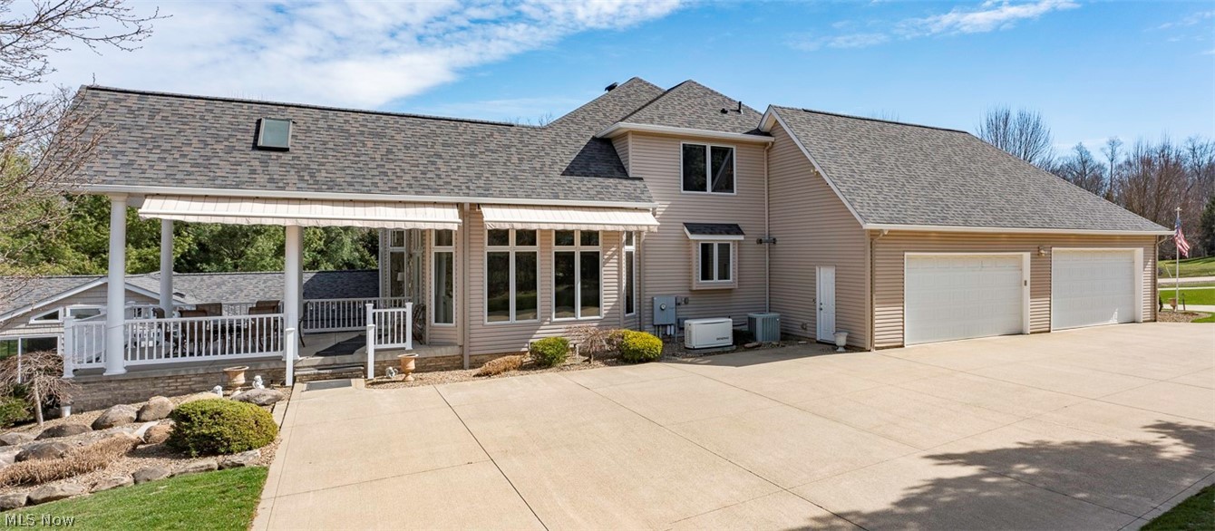 1783 Hawksledge Court Hinckley OH 44233