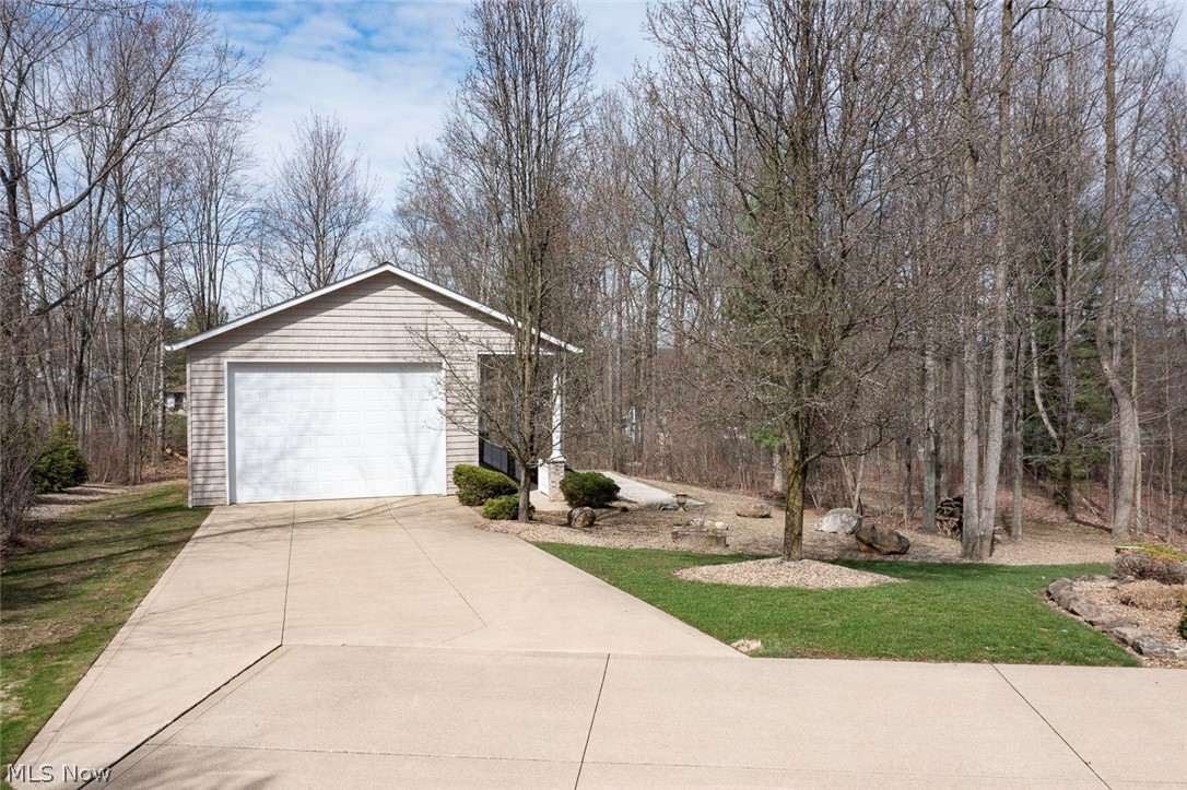 1783 Hawksledge Court Hinckley OH 44233