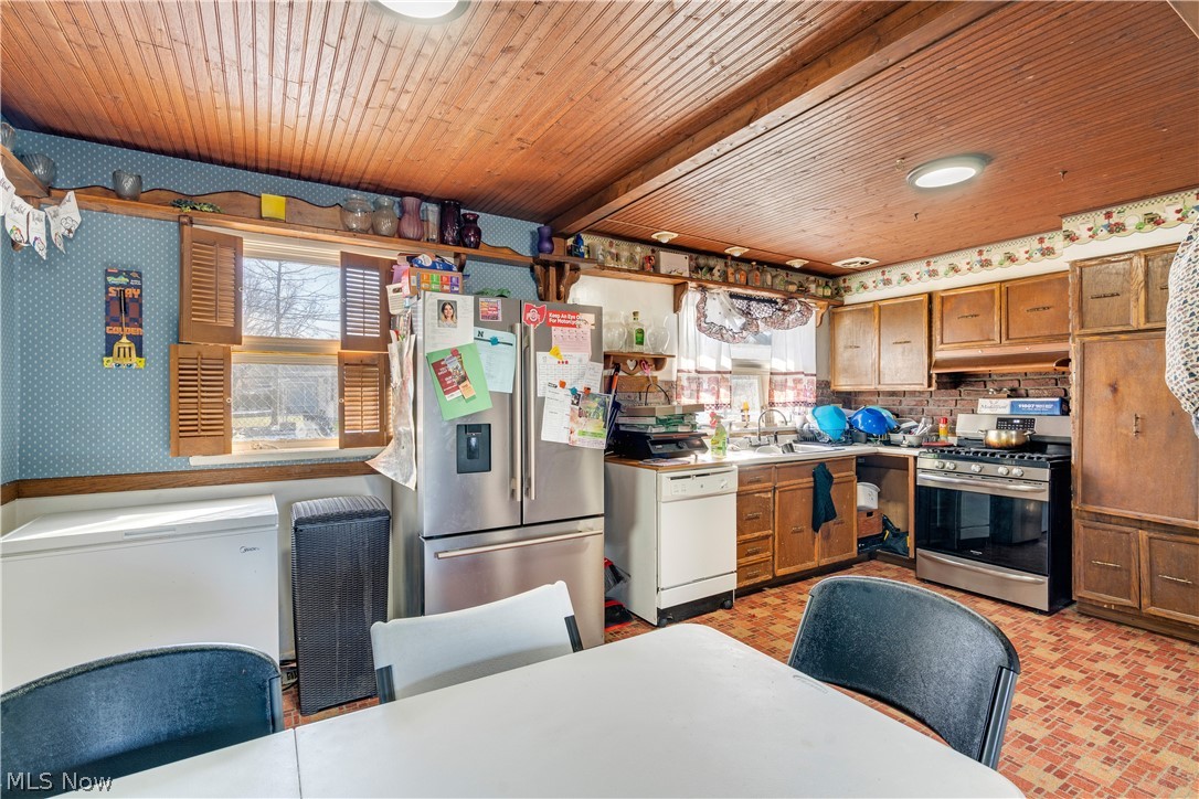 181 N Yorkshire Austintown OH 44515
