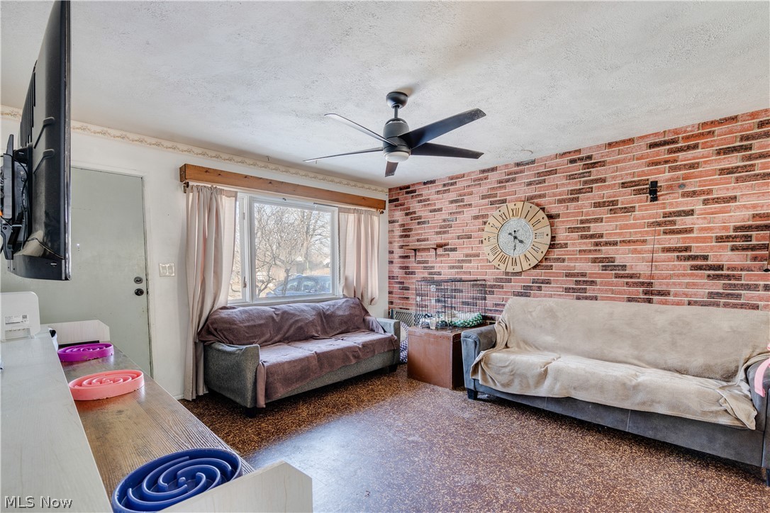 181 N Yorkshire Austintown OH 44515