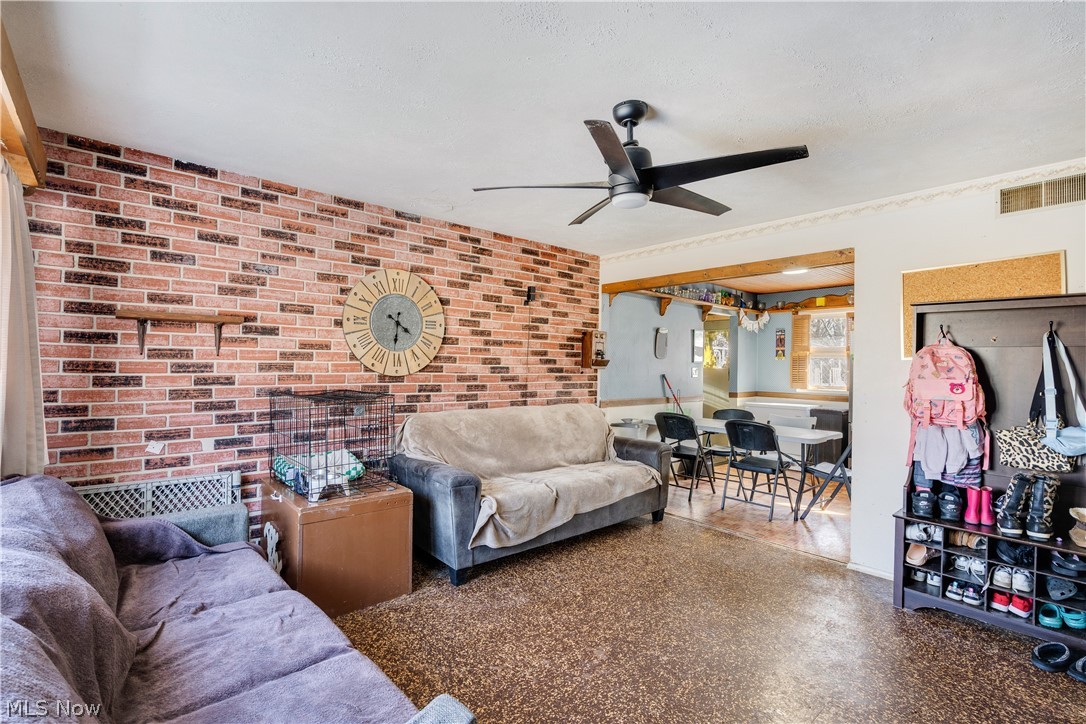 181 N Yorkshire Austintown OH 44515