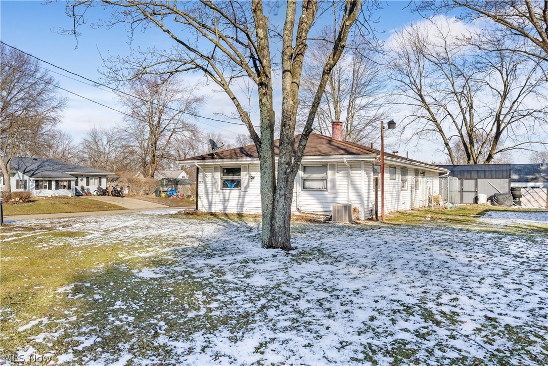 181 N Yorkshire Austintown OH 44515