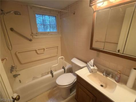 1133 Bellview Street NE Canton OH 44721