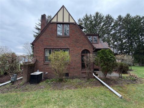 1133 Bellview Street NE Canton OH 44721