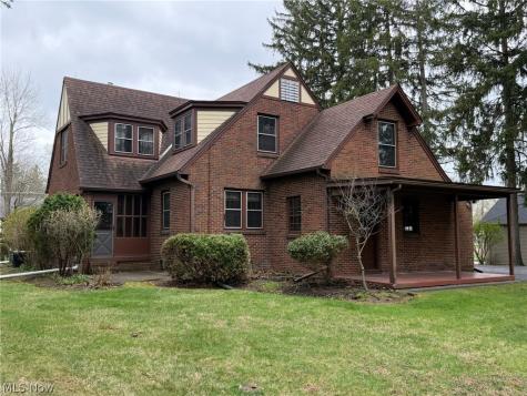 1133 Bellview Street NE Canton OH 44721