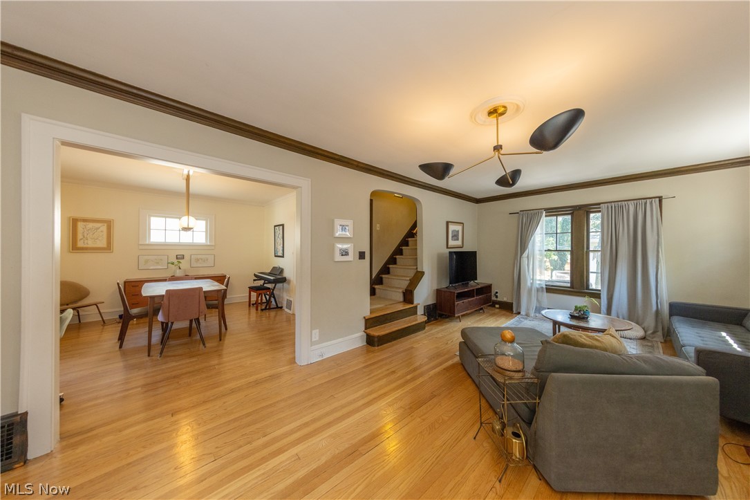 2329 S Taylor Road Cleveland Heights OH 44118