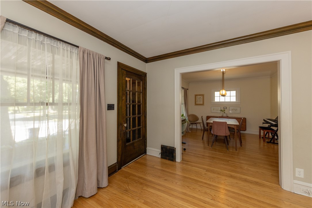 2329 S Taylor Road Cleveland Heights OH 44118
