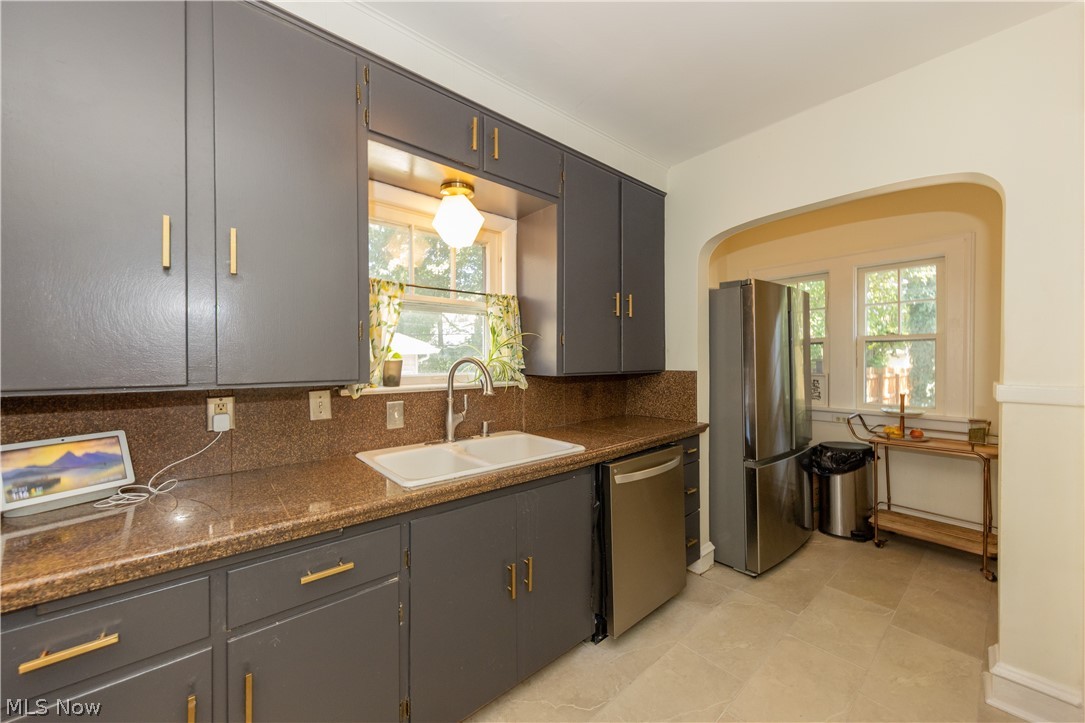 2329 S Taylor Road Cleveland Heights OH 44118