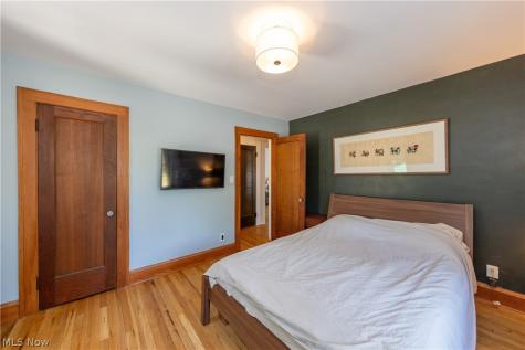 2329 S Taylor Road Cleveland Heights OH 44118