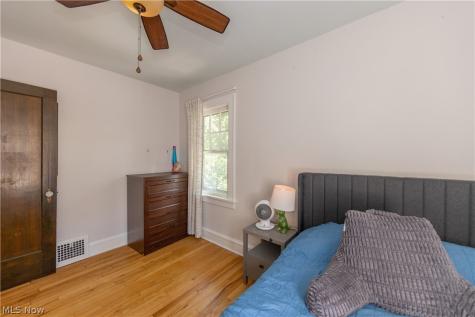 2329 S Taylor Road Cleveland Heights OH 44118