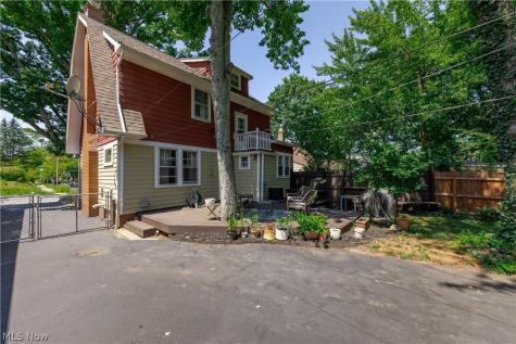 2329 S Taylor Road Cleveland Heights OH 44118