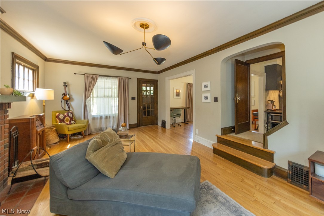 2329 S Taylor Road Cleveland Heights OH 44118