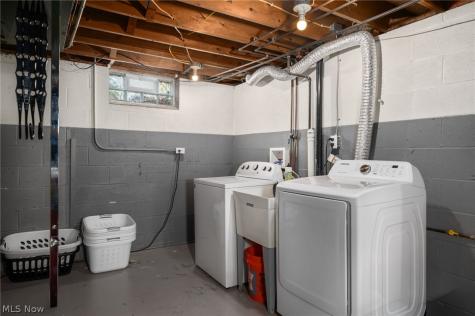 23929 Lebern Drive North Olmsted OH 44070