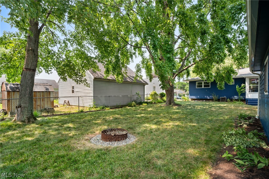 23929 Lebern Drive North Olmsted OH 44070