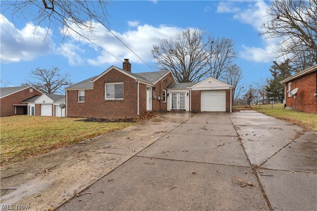 627 Poland Avenue Struthers OH 44471