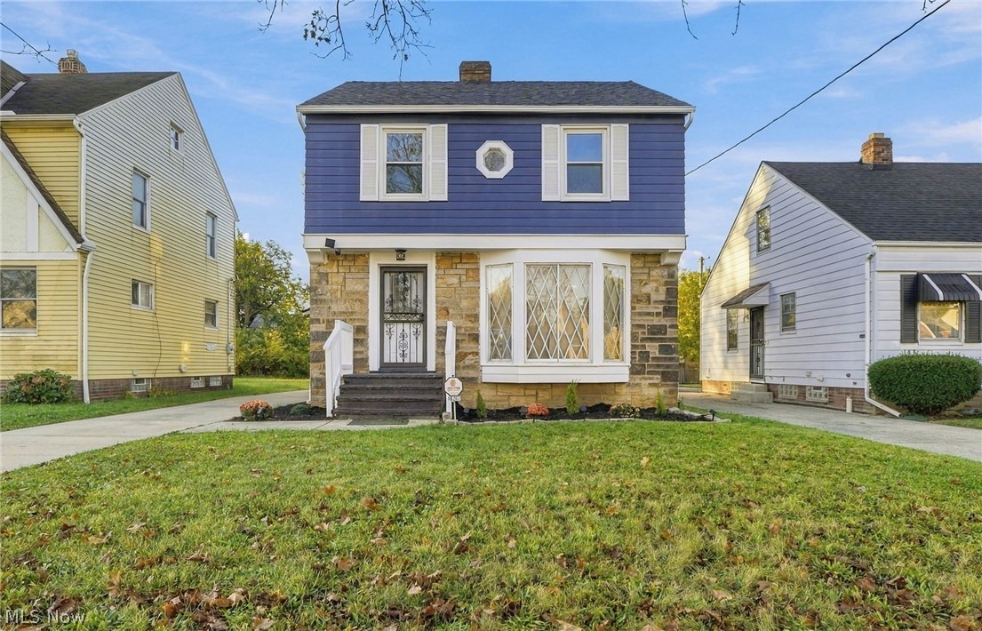 16202 Westview Avenue Cleveland OH 44128