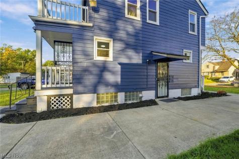 16202 Westview Avenue Cleveland OH 44128