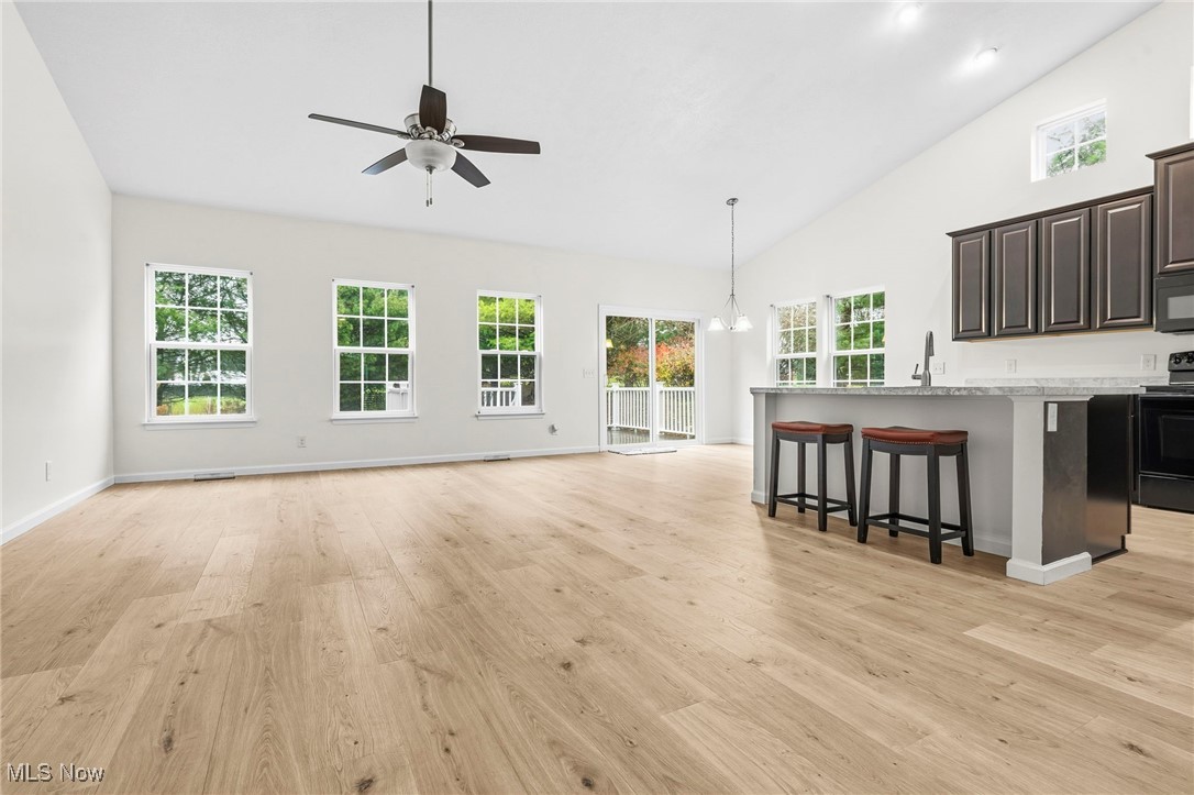 7606 Knollridge Avenue NE Canton OH 44721