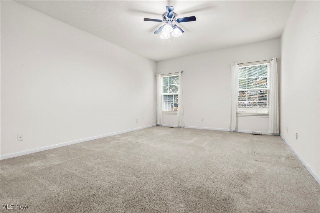 7606 Knollridge Avenue NE Canton OH 44721