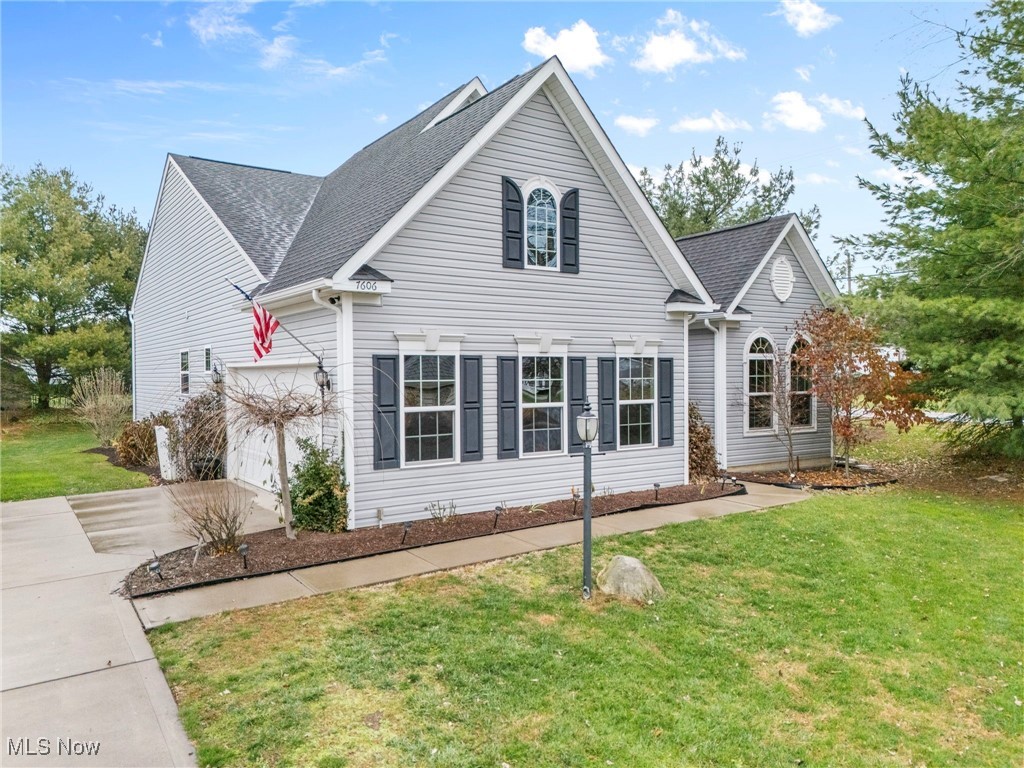 7606 Knollridge Avenue NE Canton OH 44721