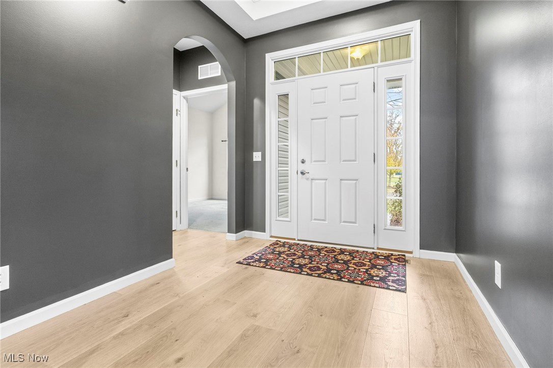 7606 Knollridge Avenue NE Canton OH 44721