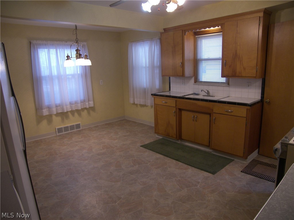 19070 Meredith Avenue Euclid OH 44119