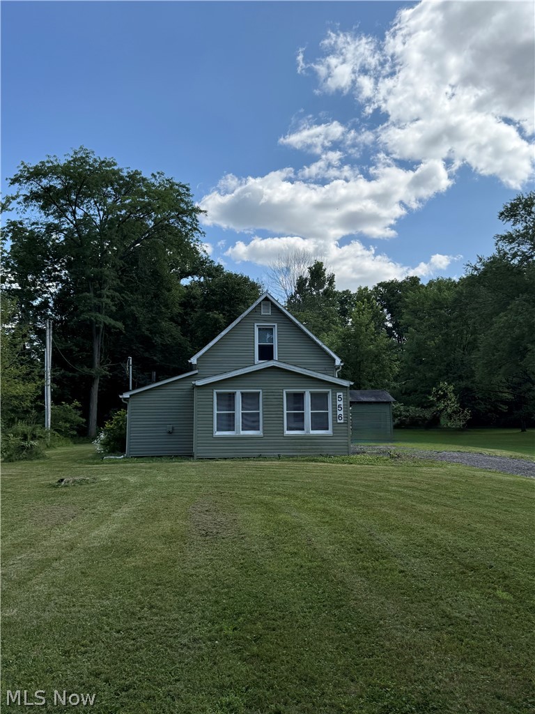 556 Champion Avenue E Warren OH 44483