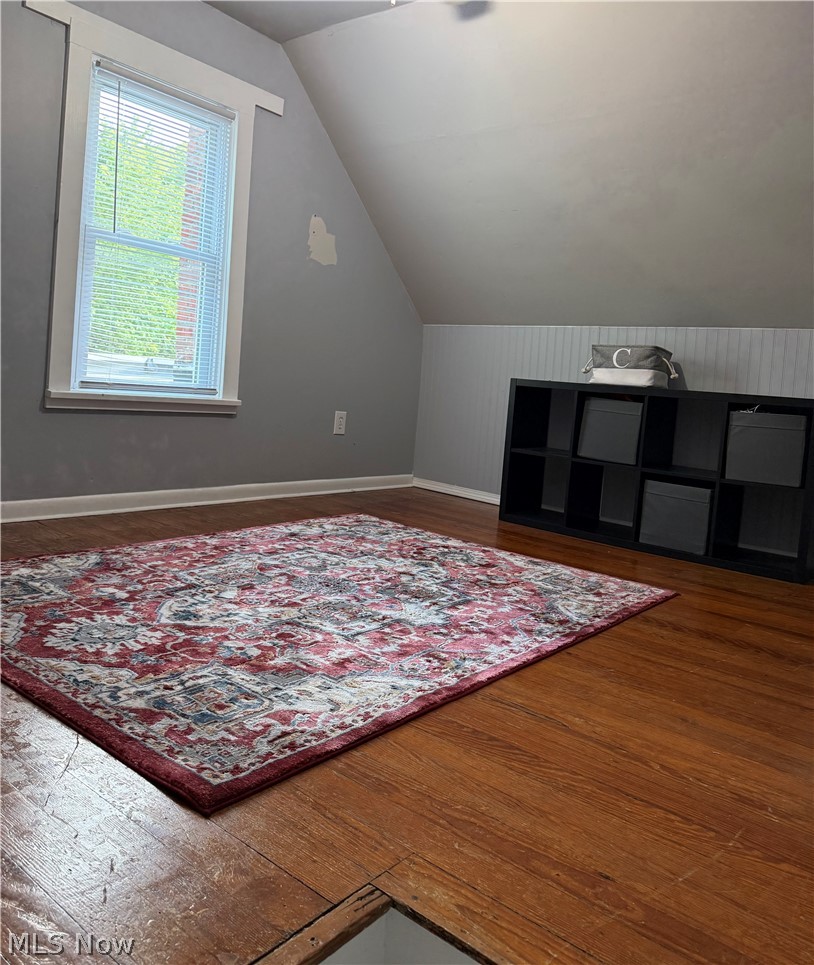 556 Champion Avenue E Warren OH 44483