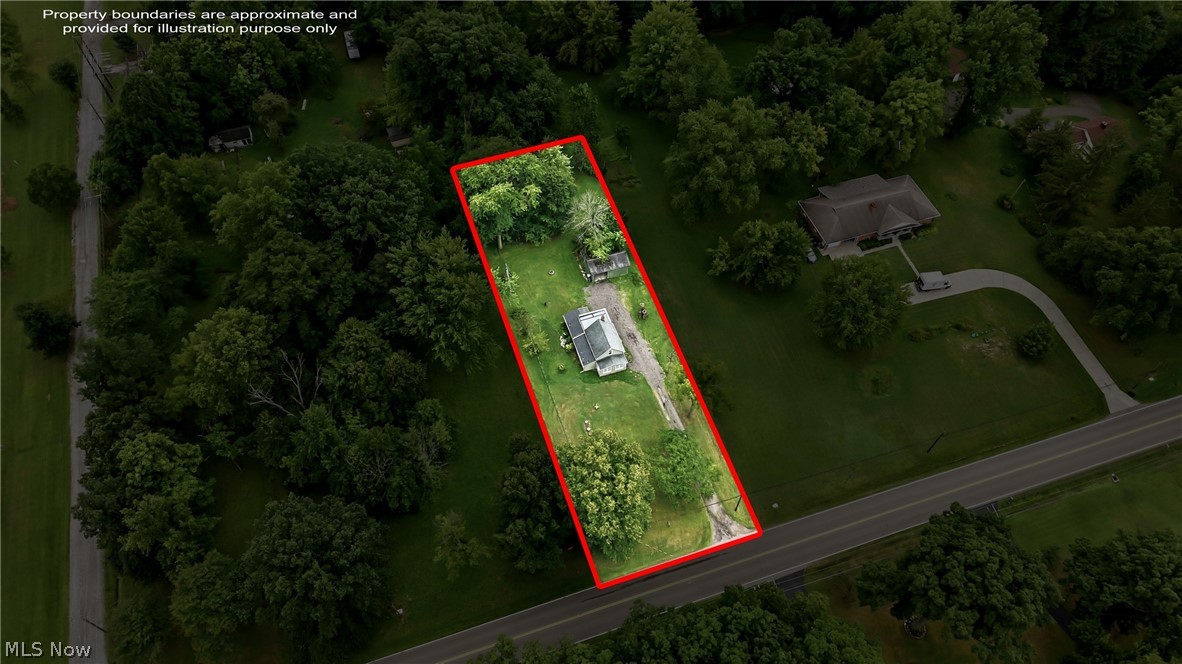 556 Champion Avenue E Warren OH 44483