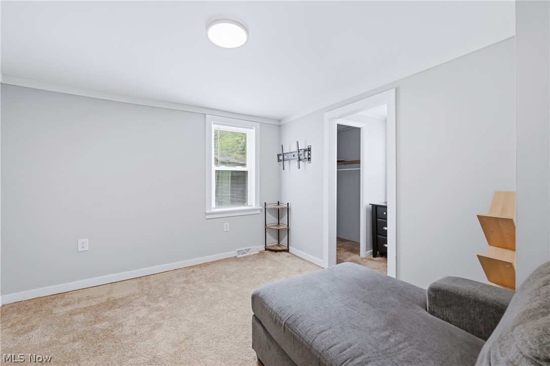 556 Champion Avenue E Warren OH 44483