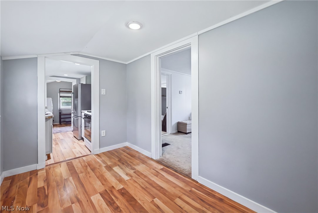 556 Champion Avenue E Warren OH 44483