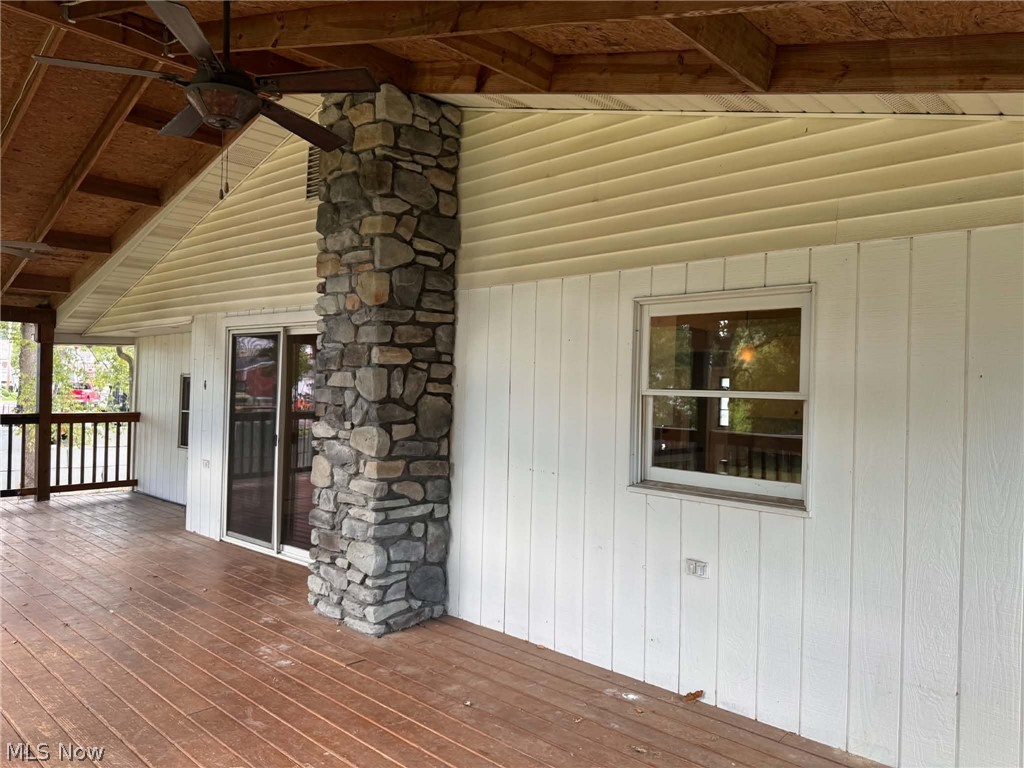 2176 Pine Street SE East Sparta OH 44626