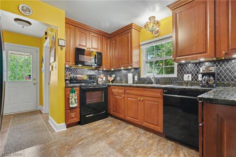 370 Kimberly Road Akron OH 44313