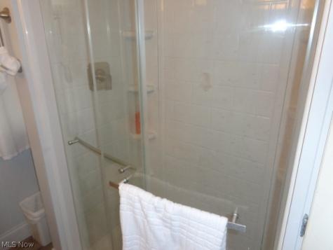 3712 Washington Park Boulevard Newburgh Heights OH 44105