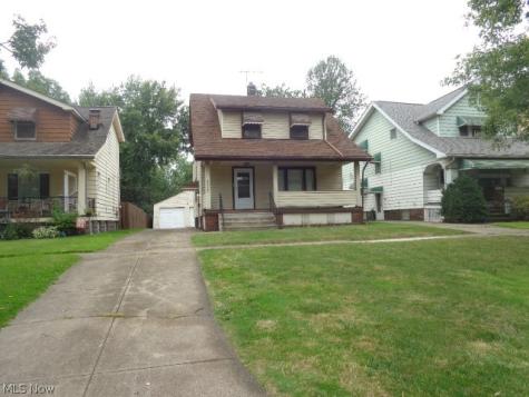 3712 Washington Park Boulevard Newburgh Heights OH 44105