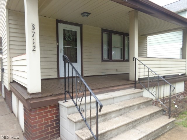 3712 Washington Park Boulevard Newburgh Heights OH 44105