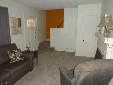 3712 Washington Park Boulevard Newburgh Heights OH 44105