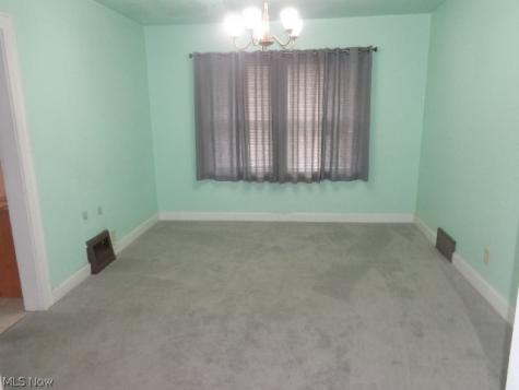 3712 Washington Park Boulevard Newburgh Heights OH 44105