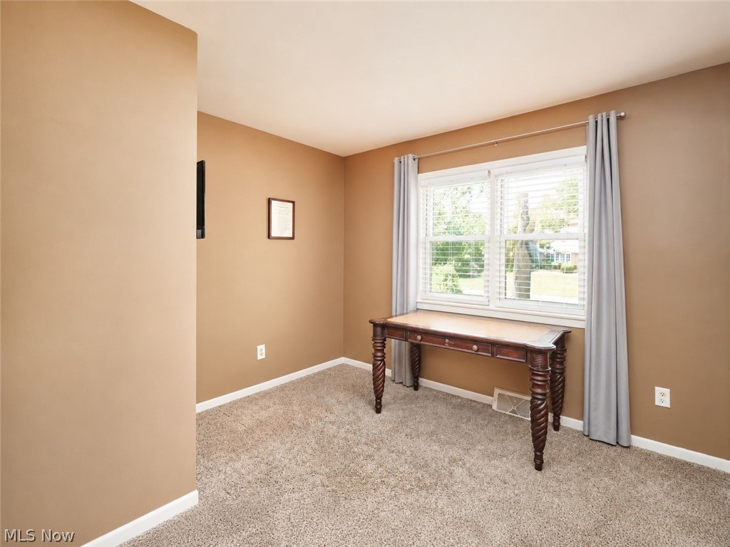 251 Schocalog Road Akron OH 44313