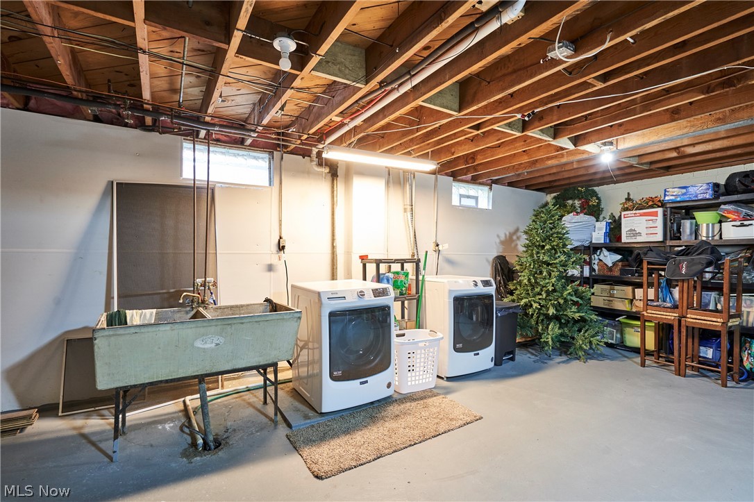 251 Schocalog Road Akron OH 44313