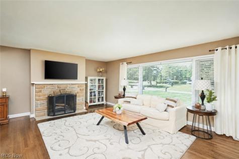 251 Schocalog Road Akron OH 44313