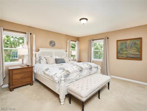 251 Schocalog Road Akron OH 44313