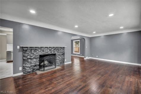 3012 Keswick Road Cleveland OH 44120