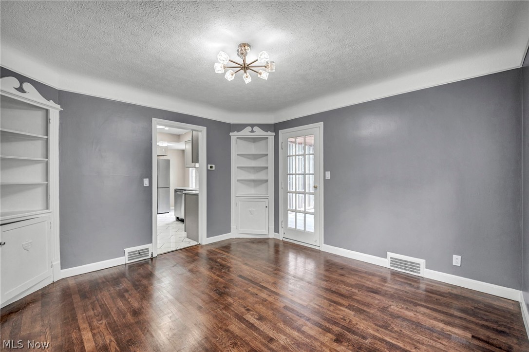3012 Keswick Road Cleveland OH 44120