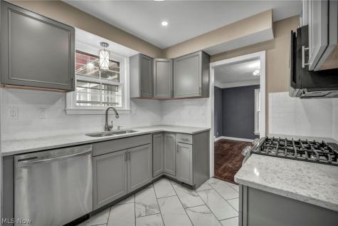 3012 Keswick Road Cleveland OH 44120