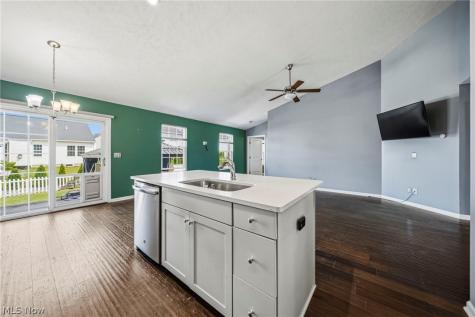 38573 Ranally Way Willoughby OH 44094